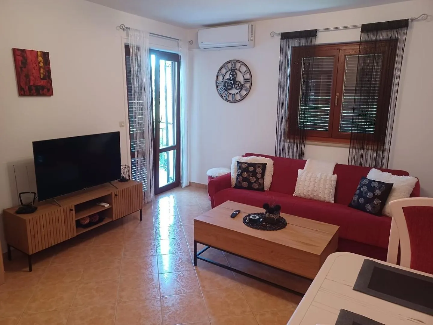 Lovely Apartment Piantade Vrvari