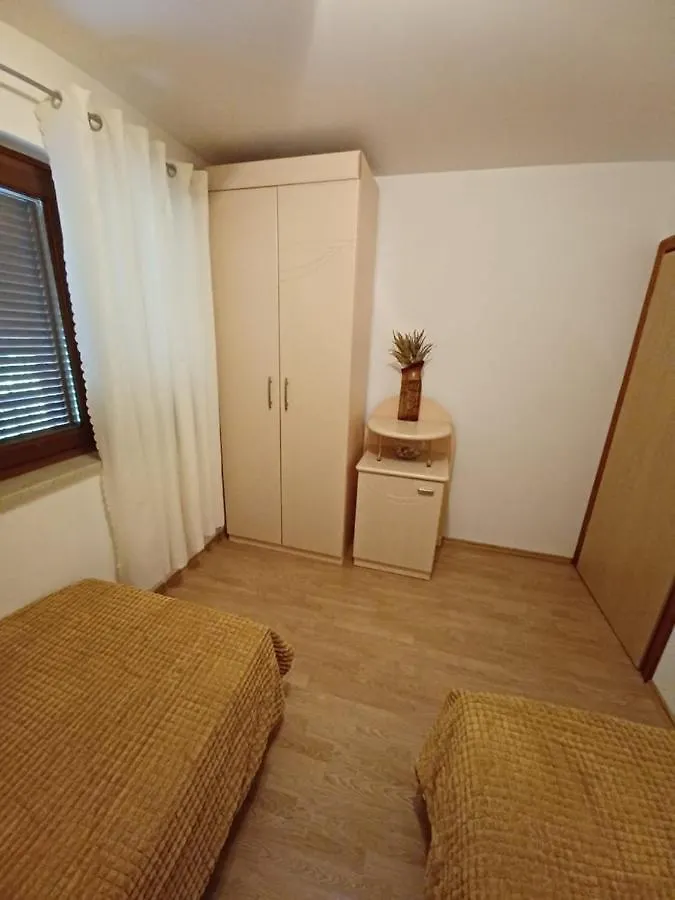 Lovely Apartment Piantade Vrvari